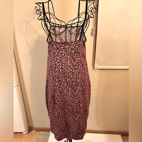 Victoria’s Secret cheetah nightgown, size large never worn - Picture 5 of 7